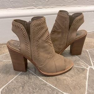 Vince Camuto Beige Open Toe Heeled Boots Size 7